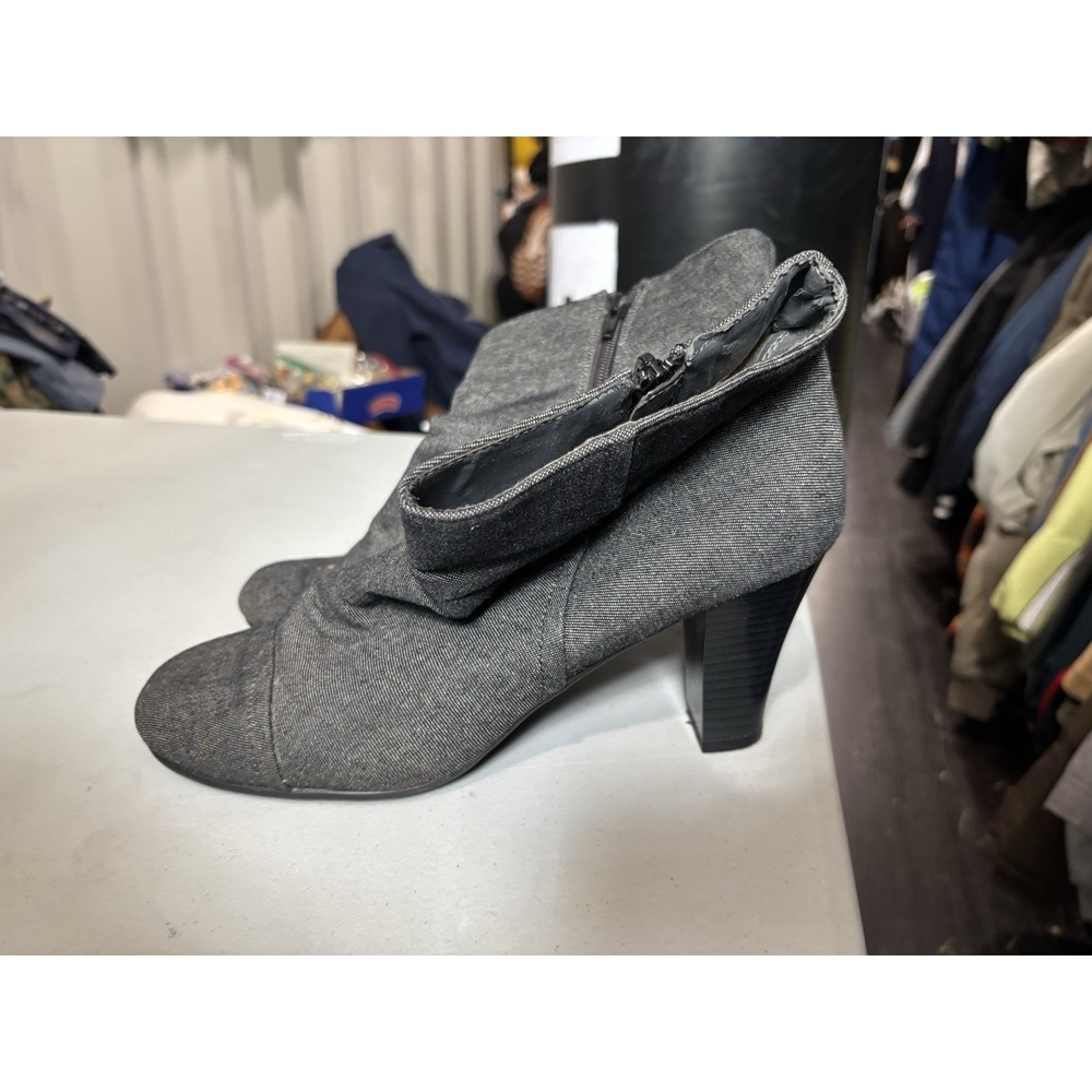 Aerosoles Boot Scrole Book Suede Ankle Boots  19